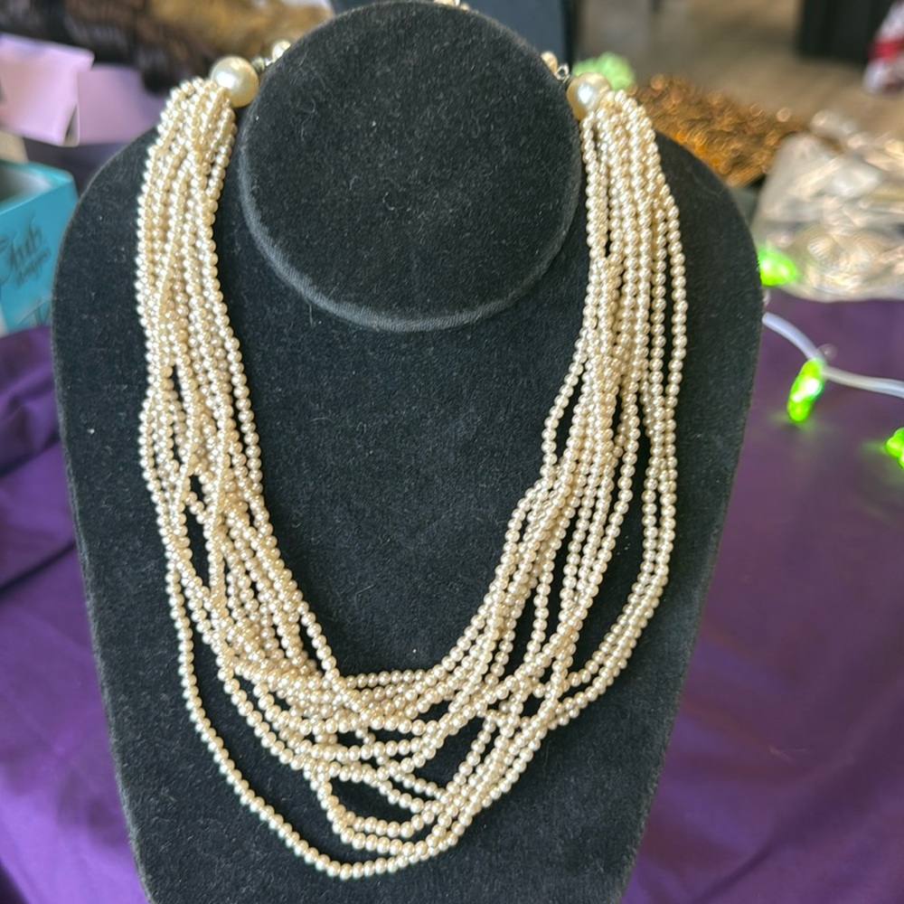 Vintage granny, pearl strands